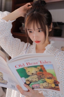 X姓女RAPPER的首次亮相