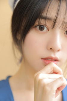 坐公交车最后一排让别人弄